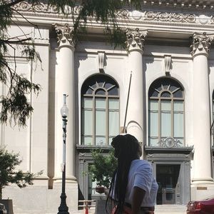 Meet your Posher, Deondra